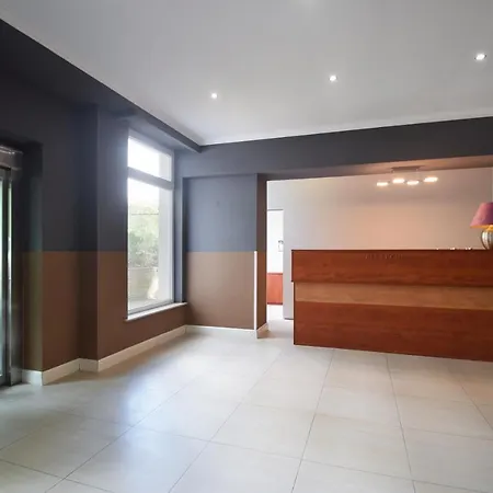 Baltic Park Grand Inn By The Beach, Baltyk Park Grand, 60 M Plaza מלון